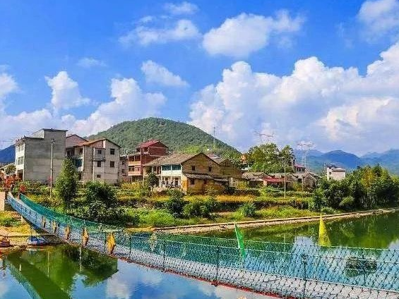 云南學(xué)習(xí)推廣浙江“千萬工程”經(jīng)驗三年行動實施方案：到2025年農(nóng)村生活污水治理、生活垃圾處理設(shè)施全覆蓋